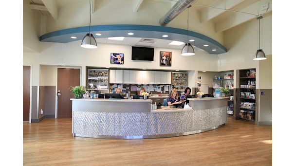 Evans East Animal Hospital
